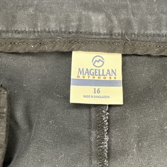 Magellan Shorts Women's Size 16 Black & Olive Colors Outdoors LOT of 2 5" Inseam - Picture 13 of 16